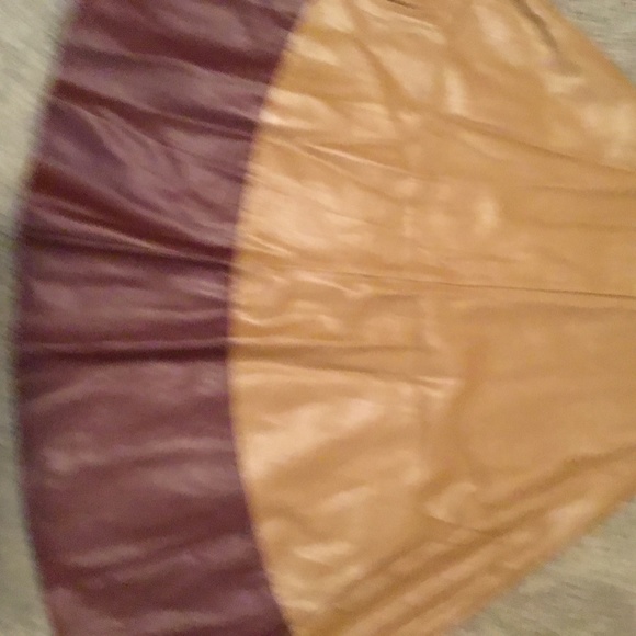 Multicolor Highwaisted Leather Skirt (medium) - Picture 2 of 3